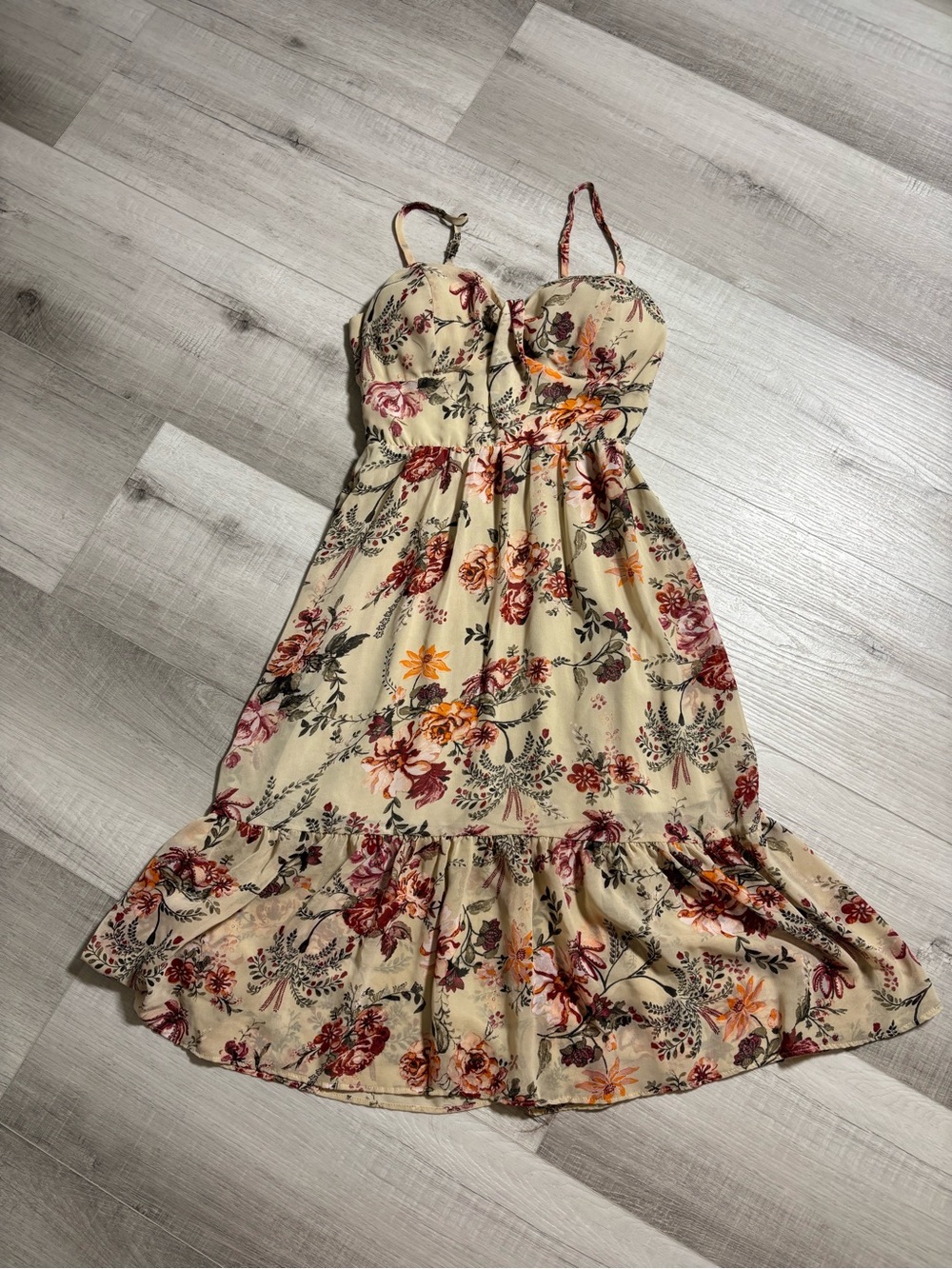 Discount Dress Bundle | 6 Dresses | Floral & Casual | MโXL - Picture 8 of 14